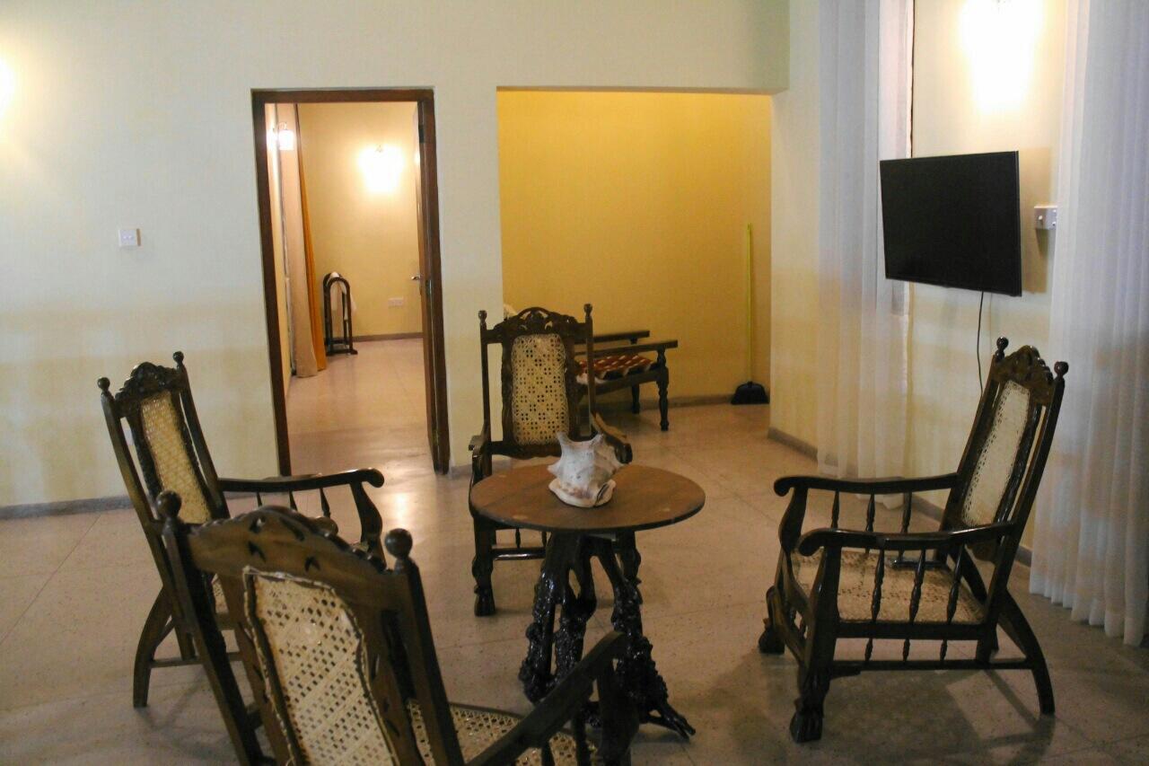 Mahakumara White House Hotel กาลูทารา ภายนอก รูปภาพ